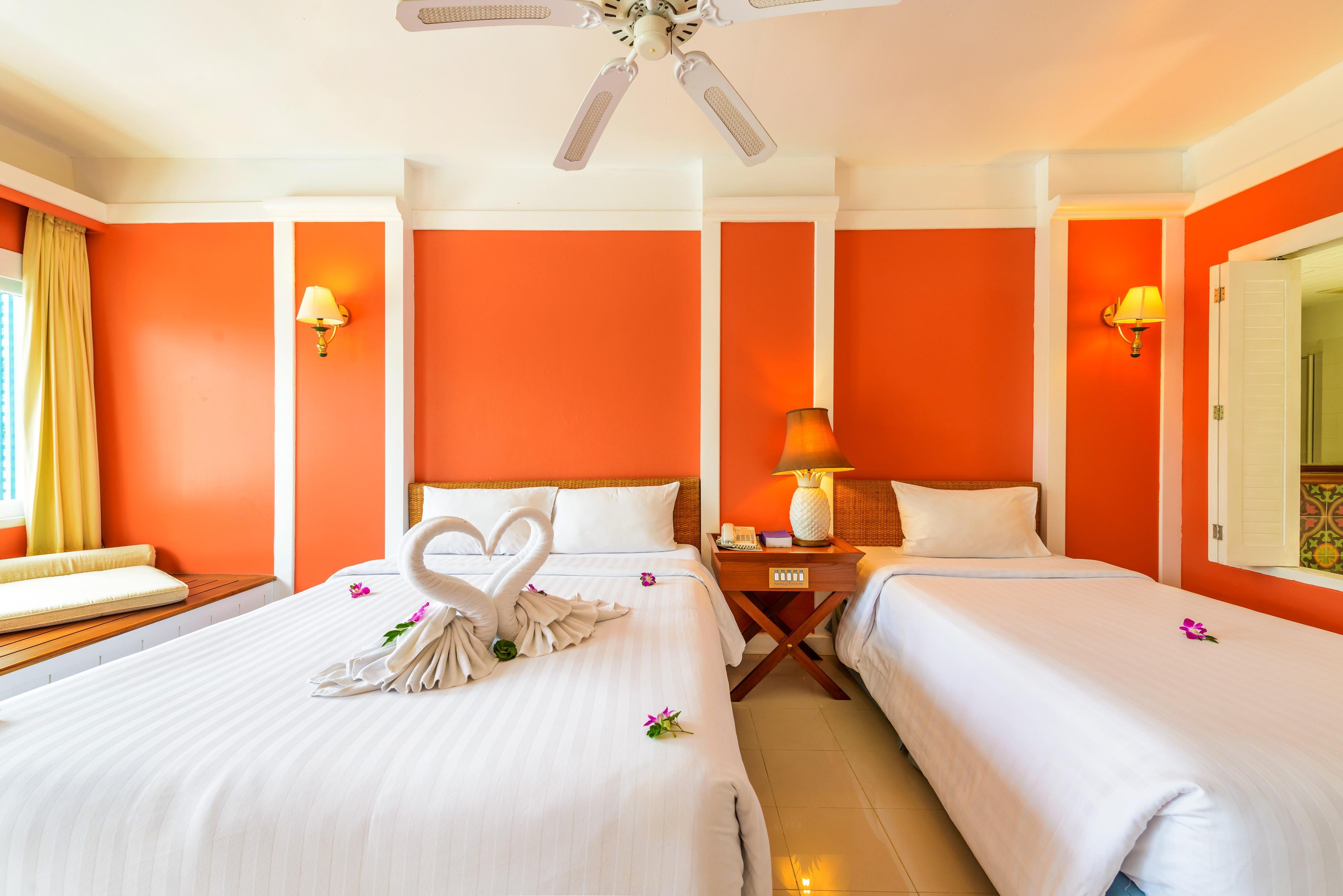 Andaman Seaview, Karon Beach - Sha Plus Exterior photo