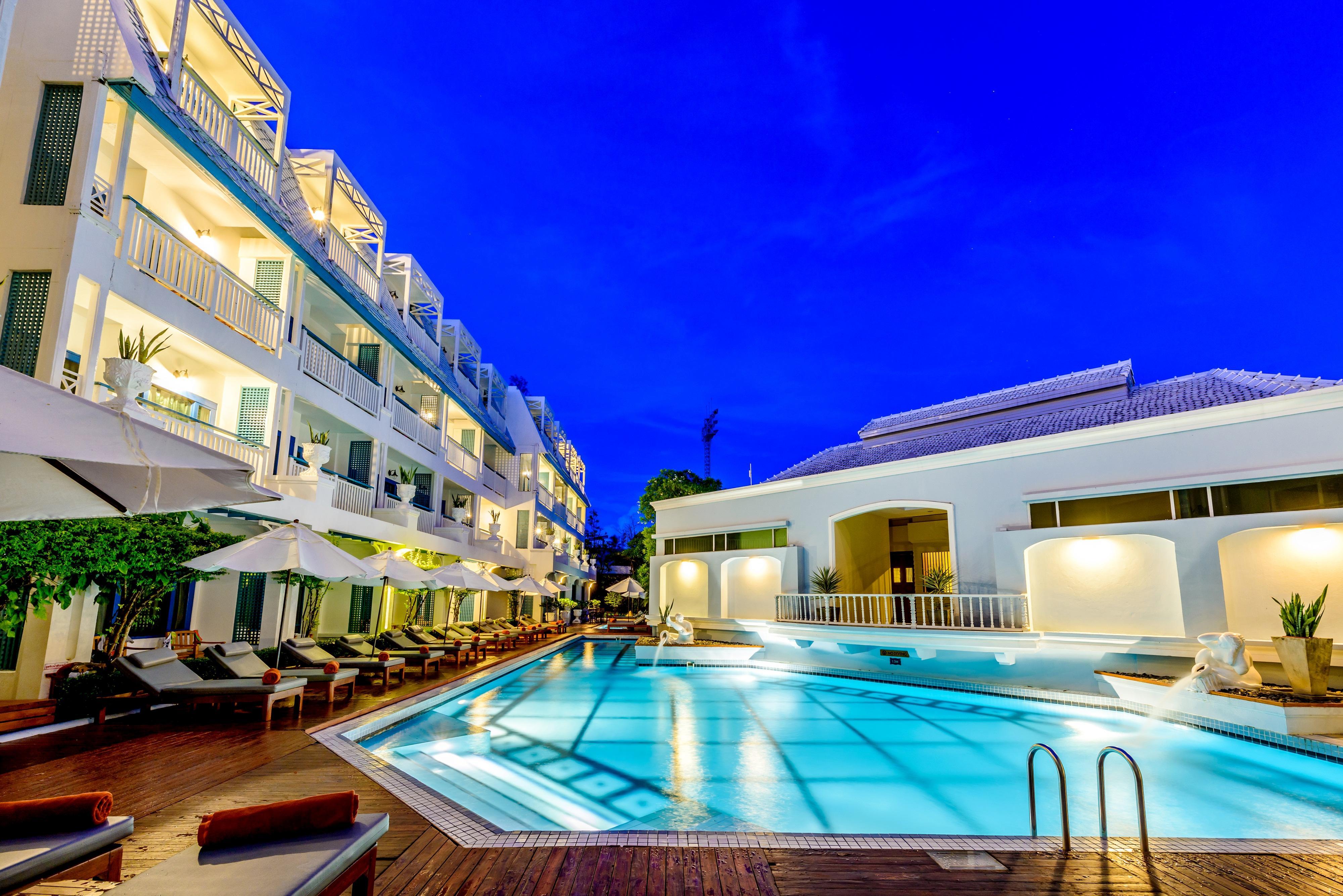 Andaman Seaview, Karon Beach - Sha Plus Exterior photo