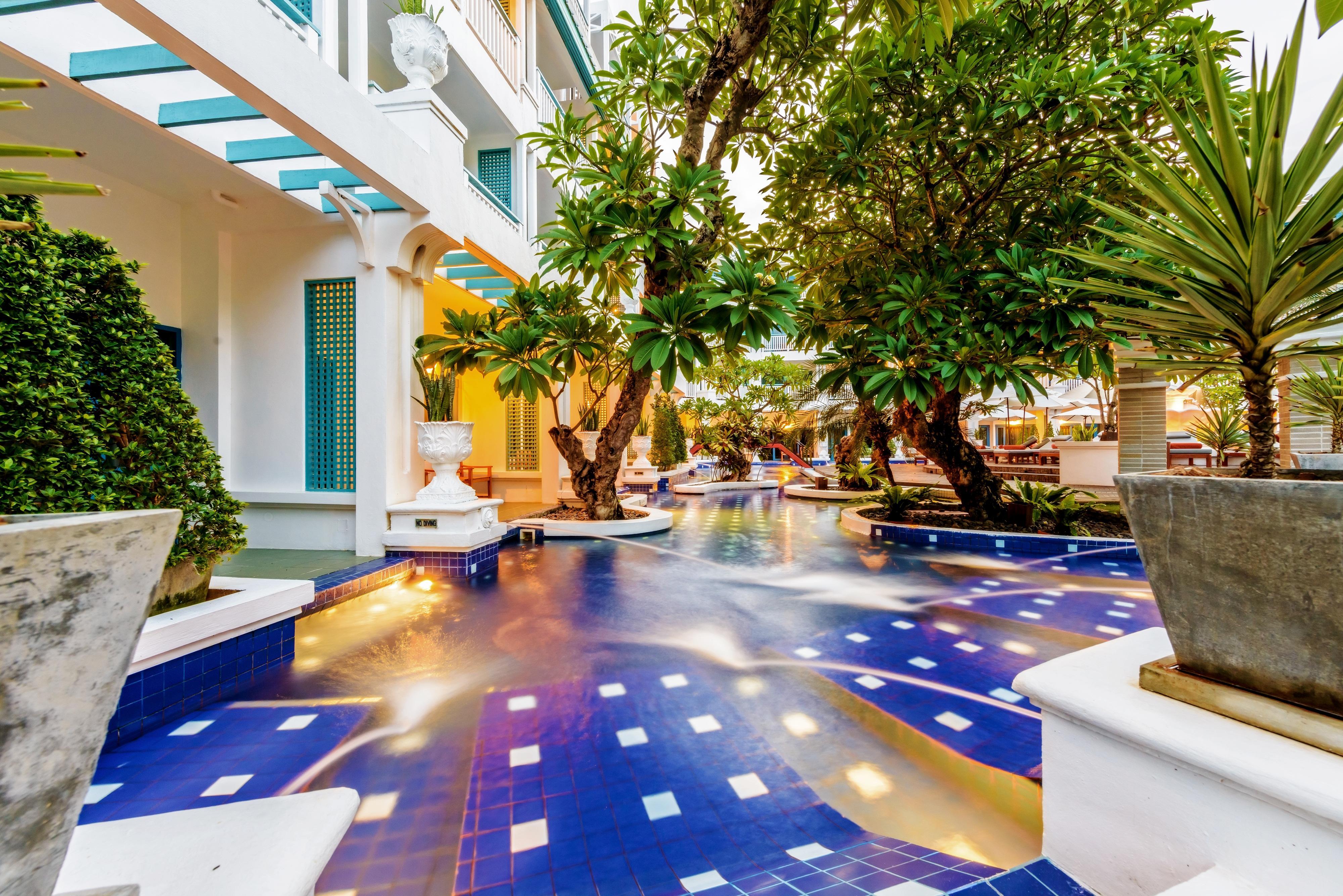 Andaman Seaview, Karon Beach - Sha Plus Exterior photo