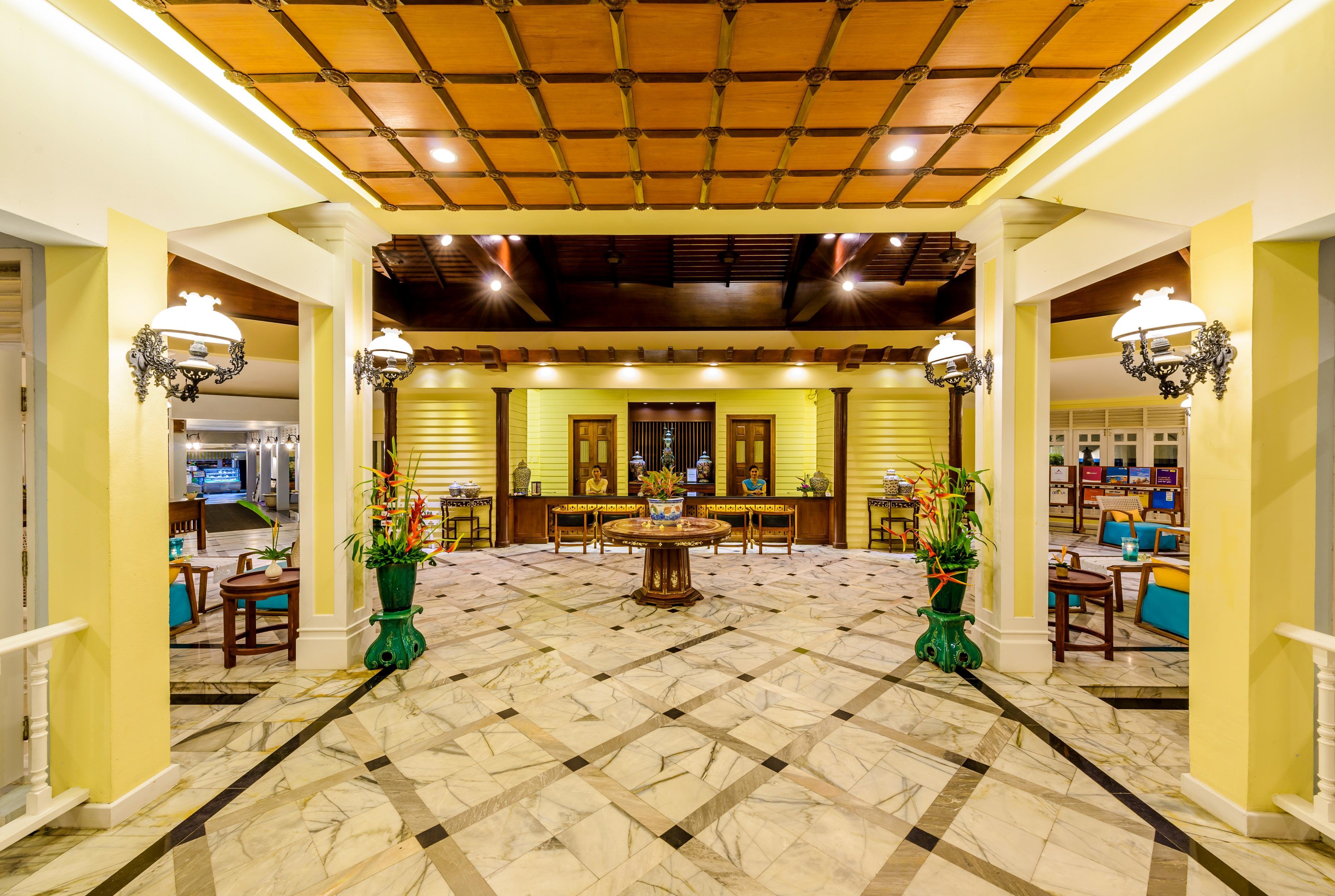 Andaman Seaview, Karon Beach - Sha Plus Exterior photo