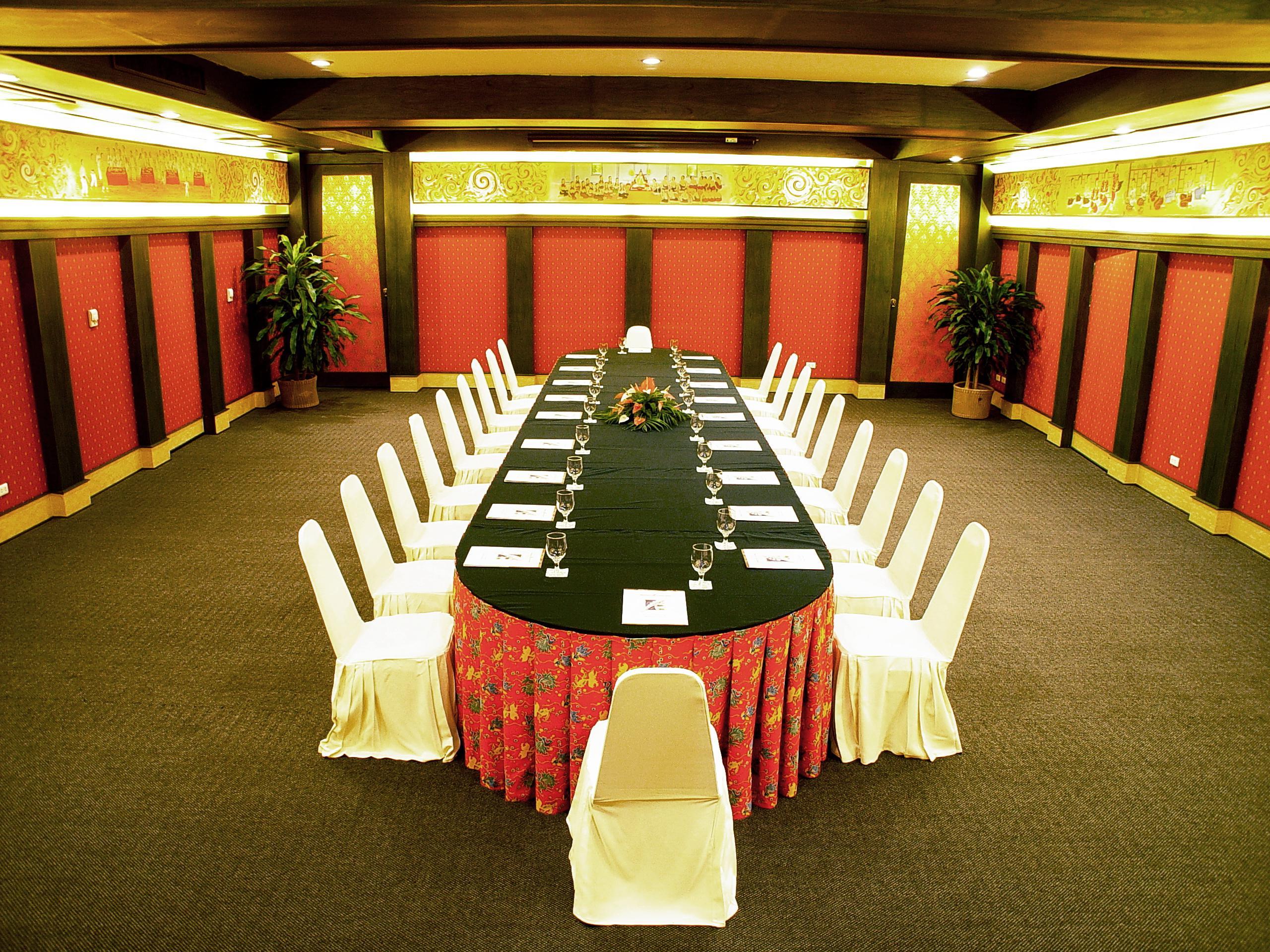 Andaman Seaview, Karon Beach - Sha Plus Exterior photo