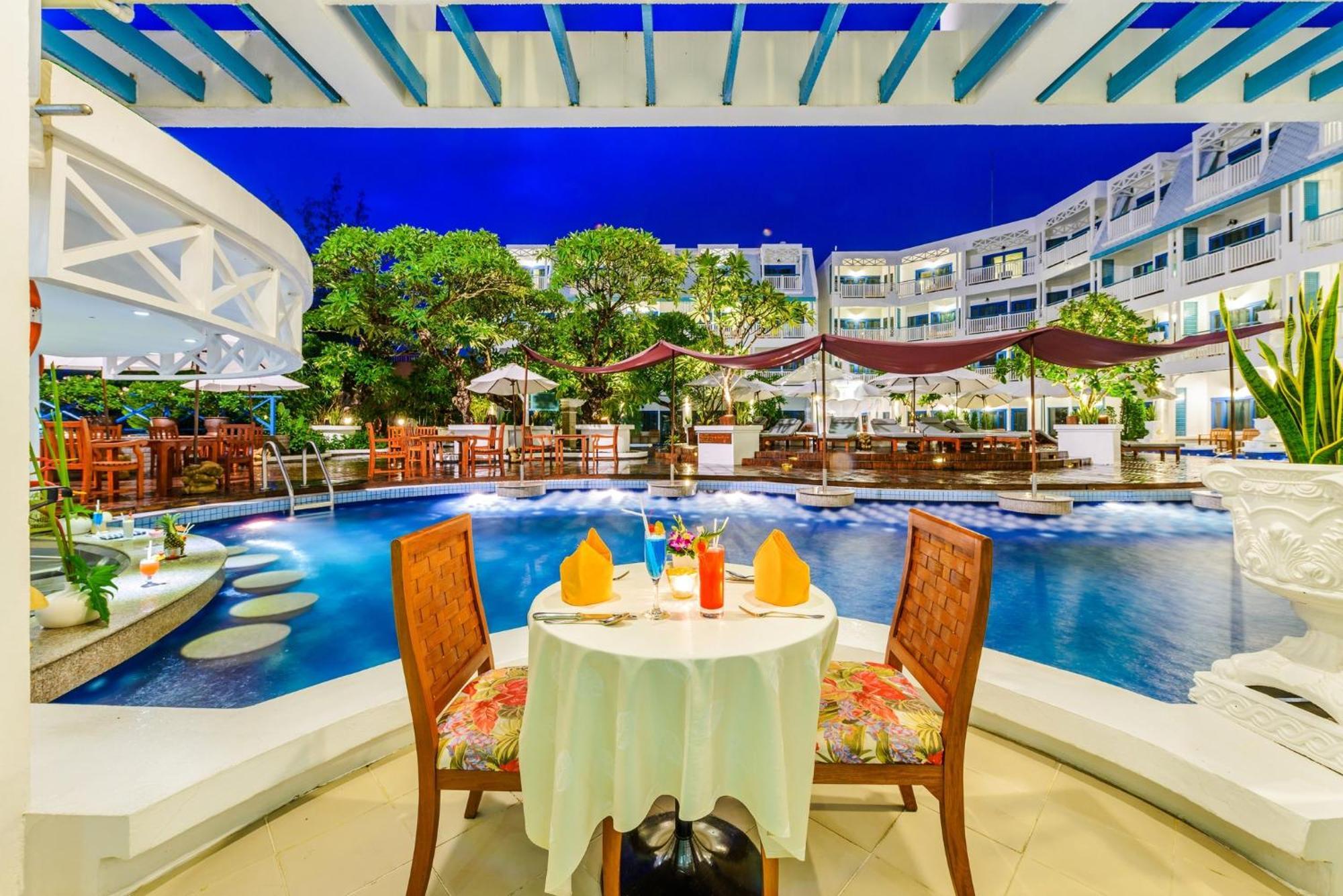 Andaman Seaview, Karon Beach - Sha Plus Exterior photo